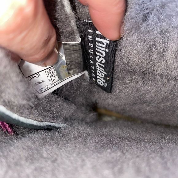 UGG CELISTE Sheepskin Insulated Winter Snow Boot Women’s Size 9, MSRP $225 - Picture 7 of 12